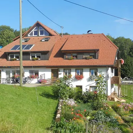 Schwalbennest דירה הוכנשוואנד