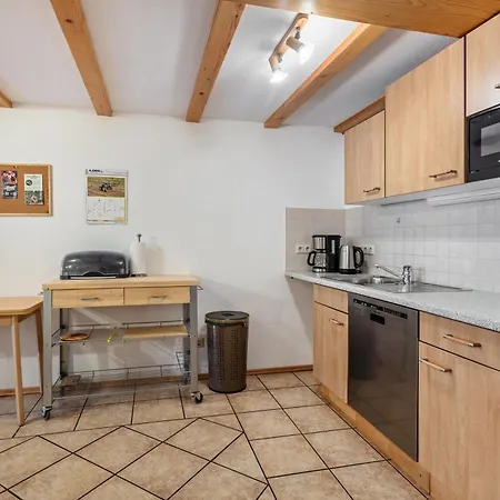 Schwalbennest דירה הוכנשוואנד